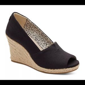 NWT TOMS Women's Michelle Recycled Peep-Toe Espadrille Wedges Black Size 6.5